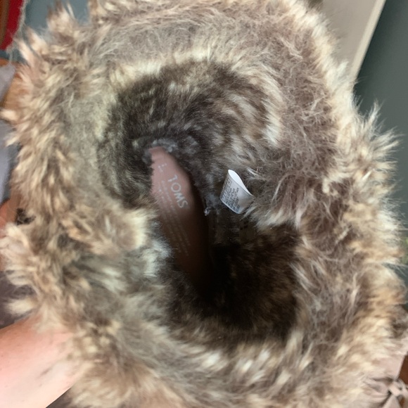 TOMS Vista suede boot lined with faux fur- Women’s 7 US - Picture 5 of 6